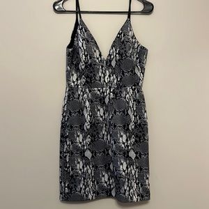 Women’s dress size 3.